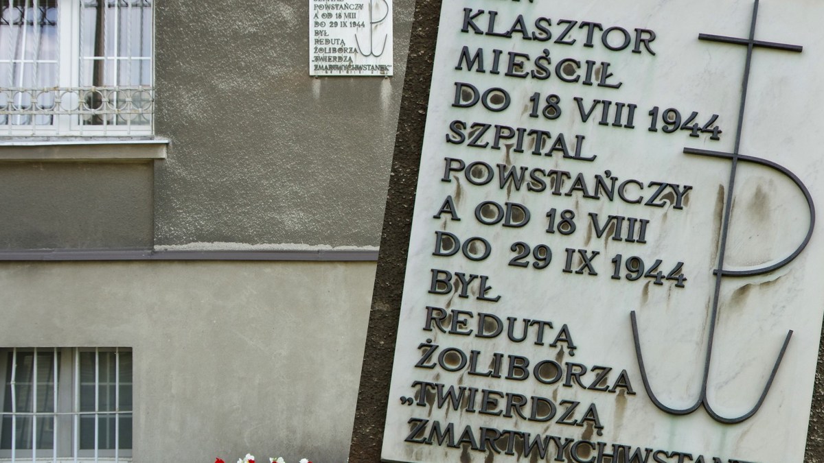 WEB_ZMARTWYCHWSTANKI_KLASZTOR_TWIERDZA_POWSTANIE_EAST_NEWS