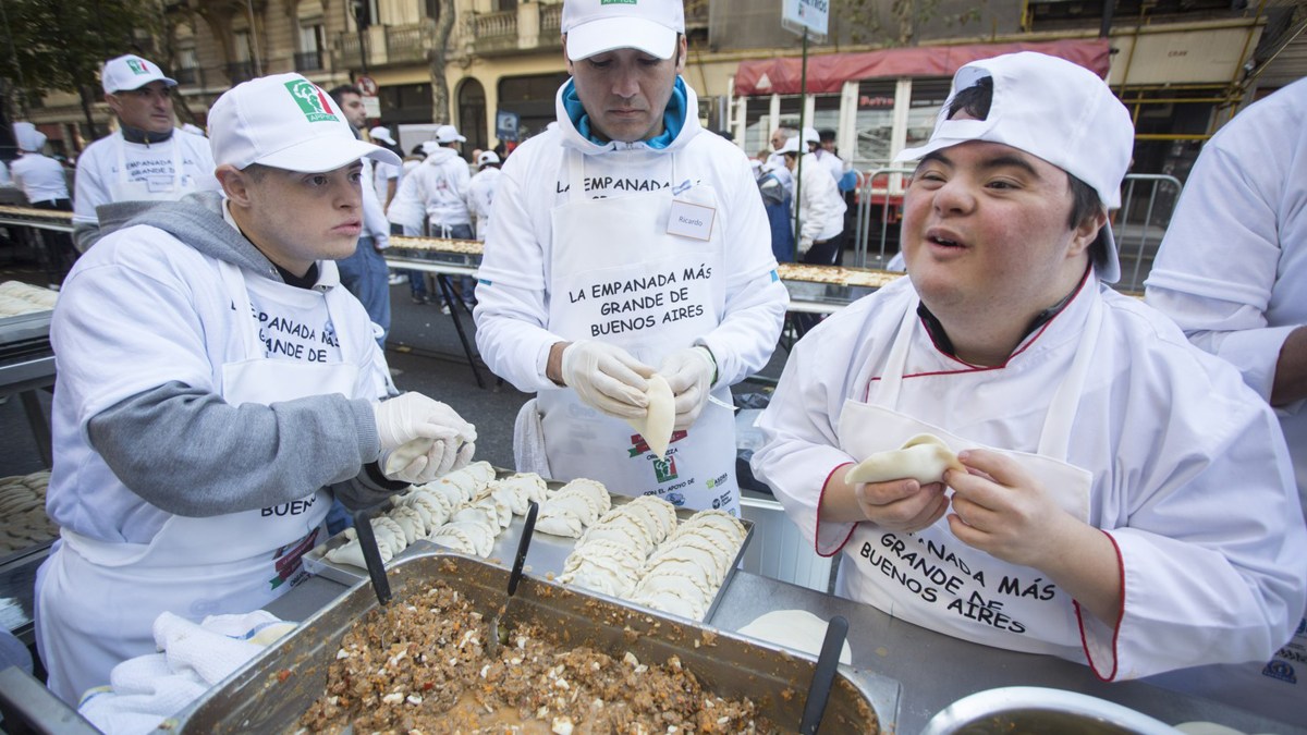 web-pizza-down-buenos-aires-xinhua-sipa-usa-east-news