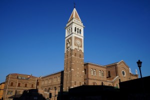 „Churching” w Rzymie? Śladami kościołów tytularnych!