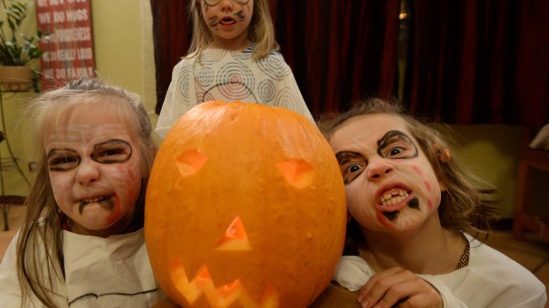 web-halloween-dzieci-dynia-zabawa-pap