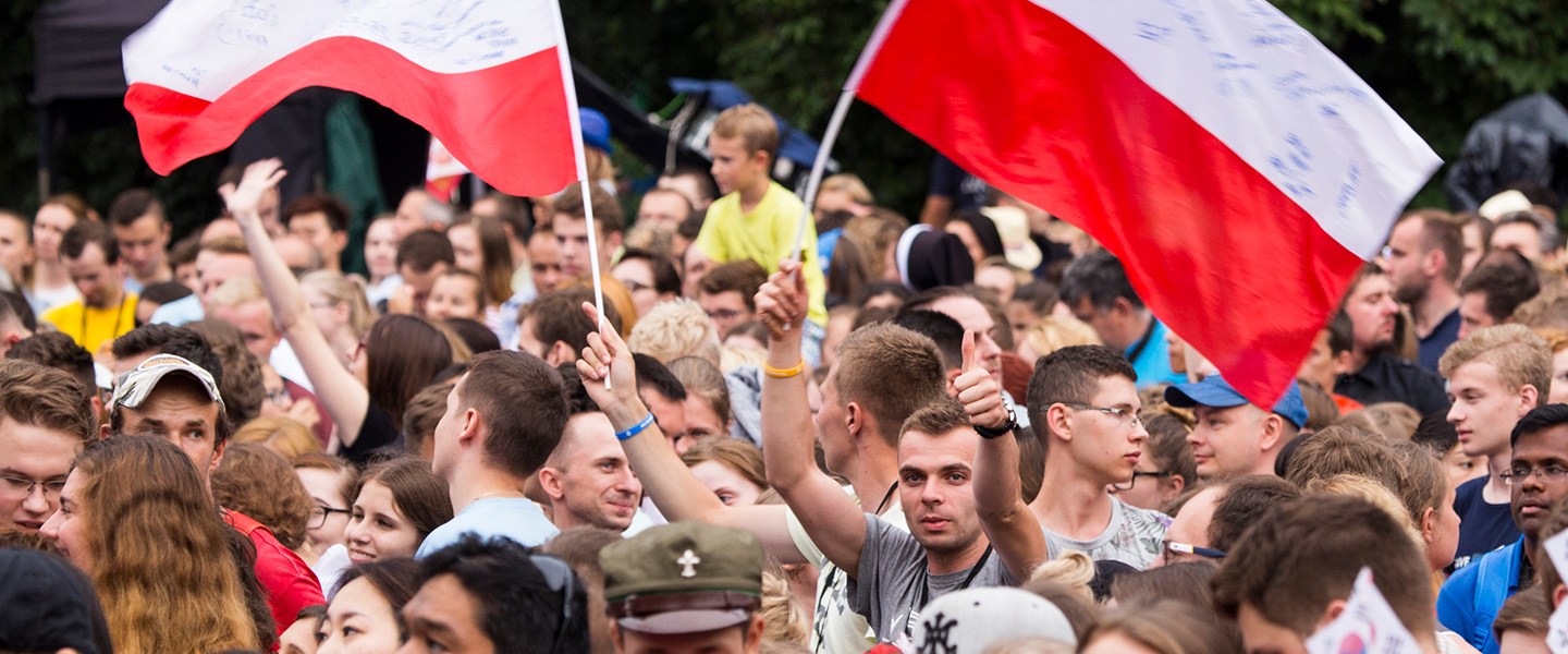 Bia o czerwona Jaka Jest Historia Naszej Flagi I God a Bia o czerwona Jaka Jest Historia Naszej Flagi I God a