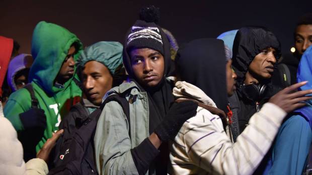 web-calais-refugees-gettyimages-617659476-philippe_huguen-afp-getty_images-ai