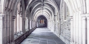 Sylwester w ciszy klasztornych murów? Już od kilku miesięcy brak miejsc