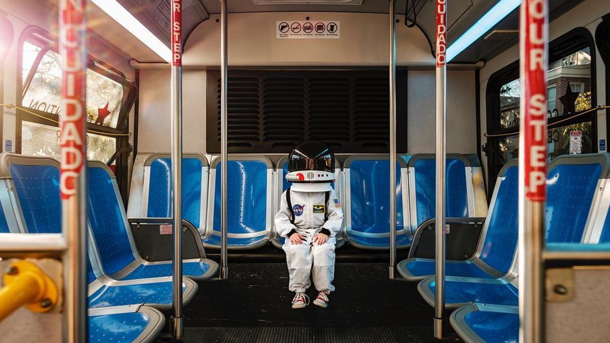 web-chlopiec-astronauta-helm-dziecko-instagram