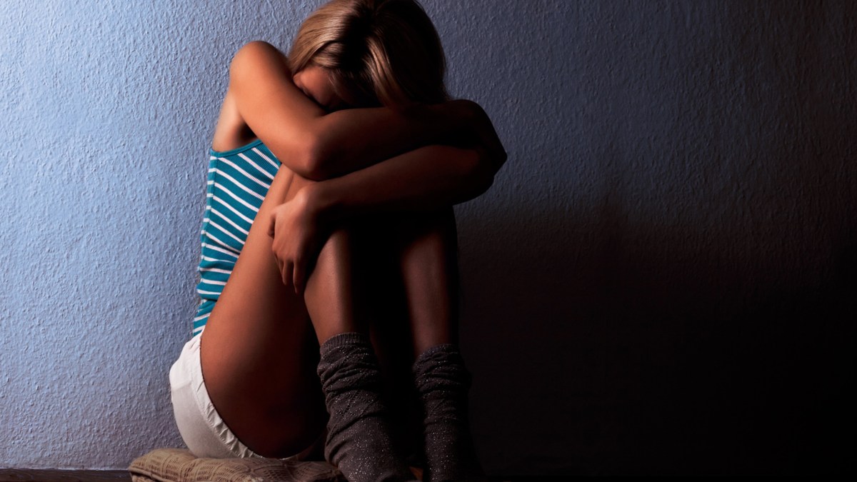 web-dziewczyna-dziecko-molestowanie-ofiara-east-news