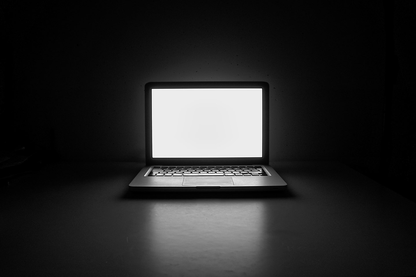 web-laptop-internet-computer-light-screen-tim-wang-cc