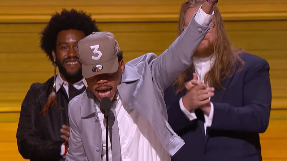 web-grammy-raper-chance