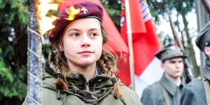 Kim jest współczesny harcerz i dlaczego lubi spać w lesie?