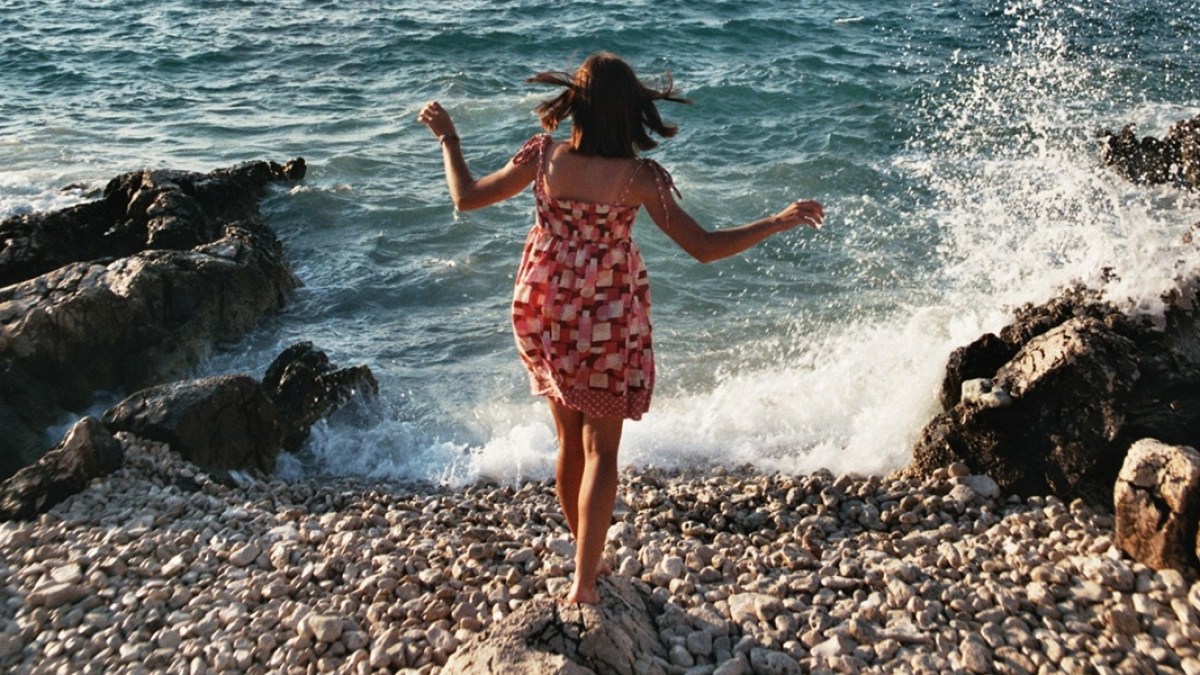 woman-beach-sea-water-waves