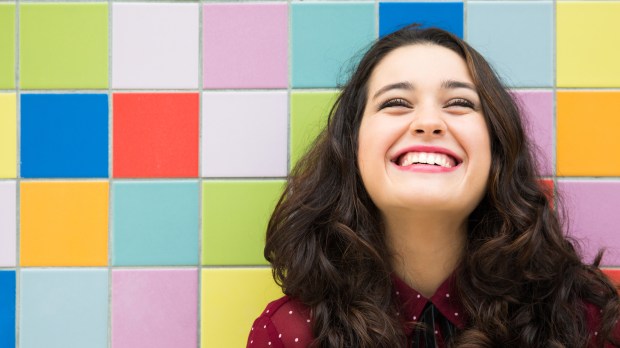web happy girl colors wall Asife:Shutterstock