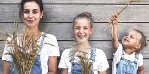 Mama i jej córki – cykl pięknych zdjęć, które pokazują, jak wygląda miłość