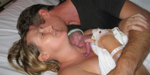 Lekarze uznali go za zmarłego. Ale kiedy mama przytuliła go do siebie…