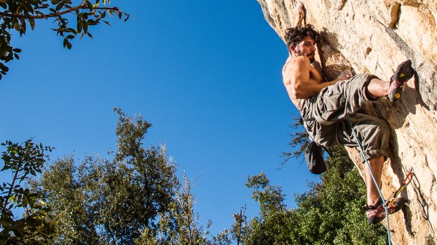 web3-challenge-climbing-man-strength-unsplash-cc0
