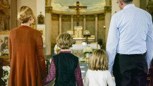 web3-family-church-prayer-sunday-rawpixel-com-shutterstock