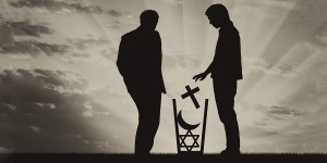 Coraz więcej ataków na wolność religijną. Gdzie leżą przyczyny?