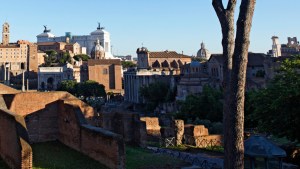 Zabytkowe centrum Rzymu, Forum Romanum i Wzgórze Palatyńskie.