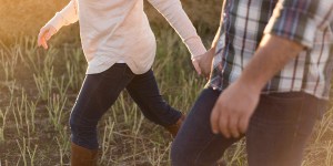 Zakochani na wyjeździe. Co robić, by nie kusić losu?