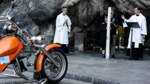 WEB3-PHOTO-OF-THE-DAY-MOTORCYCLE-LOURDES-PILGRIMAGE-080_HL_LFERRIERE_393868-Laurent-Ferriere-Hans-Lucas-AFP