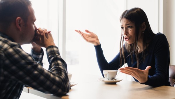 Kłótnia między kobietą i mężczyzną