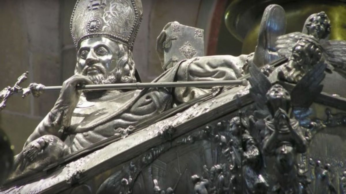 Katedra gnieźnieńska, konfesja św. Wojciecha