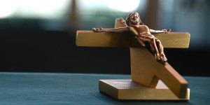 Co nas usprawiedliwia przed Bogiem: łaska Boża czy nasze uczynki?