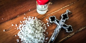 Sakramentalia. Odkryj wielką pomoc w przeżywaniu codzienności z Bogiem