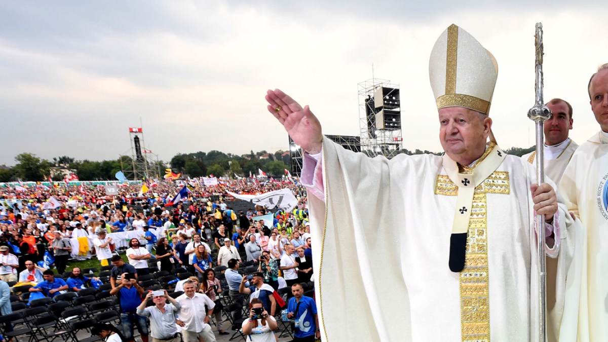 Kard. Dziwisz rok po ŚDM: młodzi pragną spotkania z Chrystusem