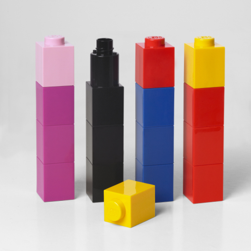 Bidon w kształcie lego