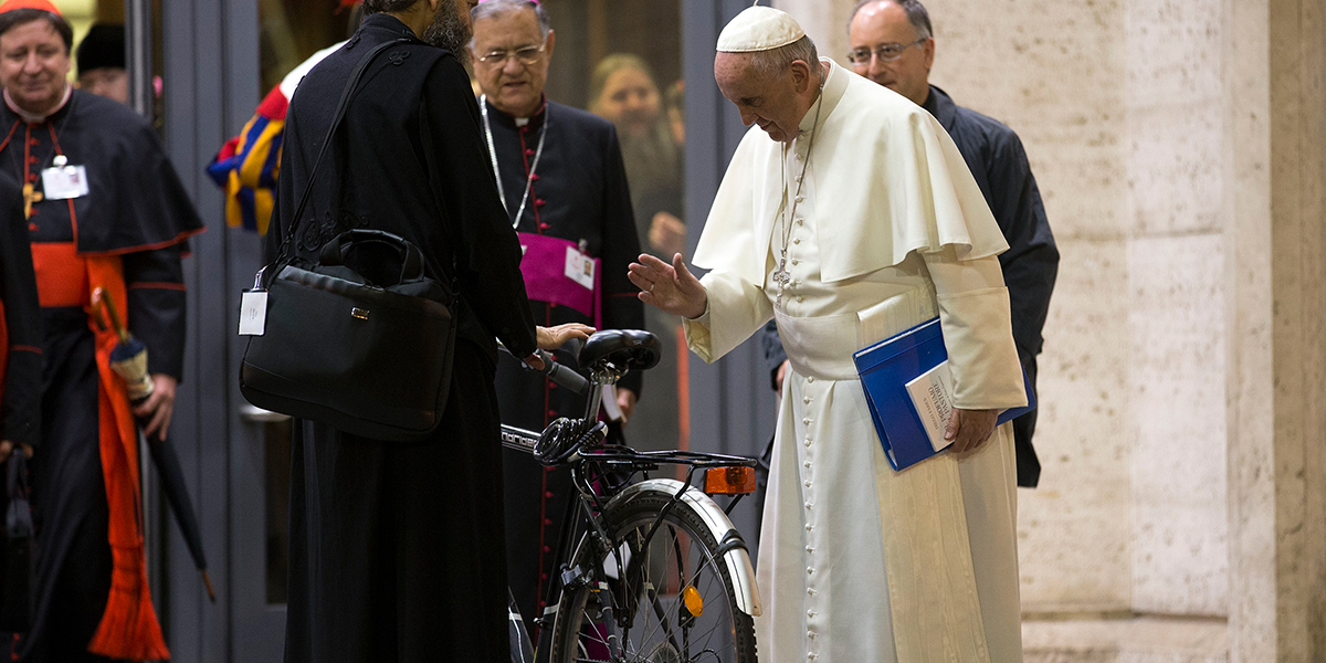 POPE FRANCIS,BICYCLE