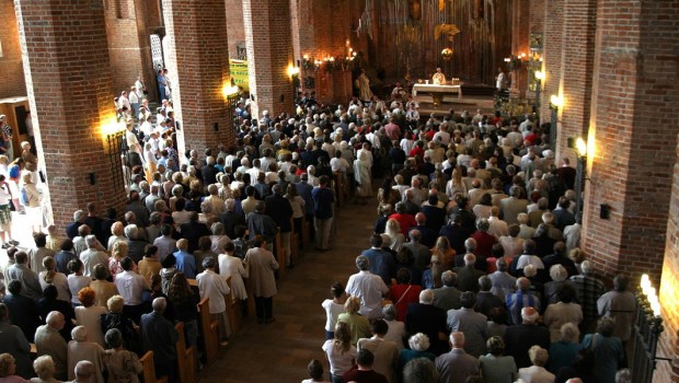 NIEDZIELNA MSZA ŚWIĘTA