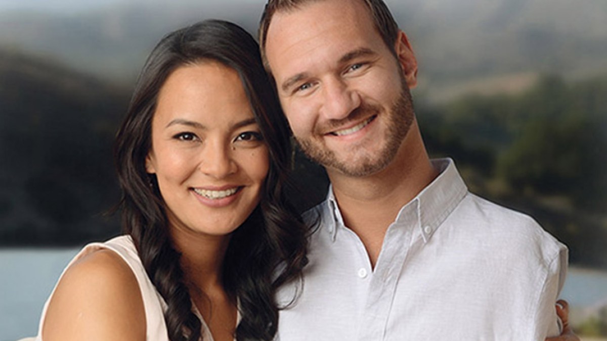NICK VUJICIC Z ŻONĄ