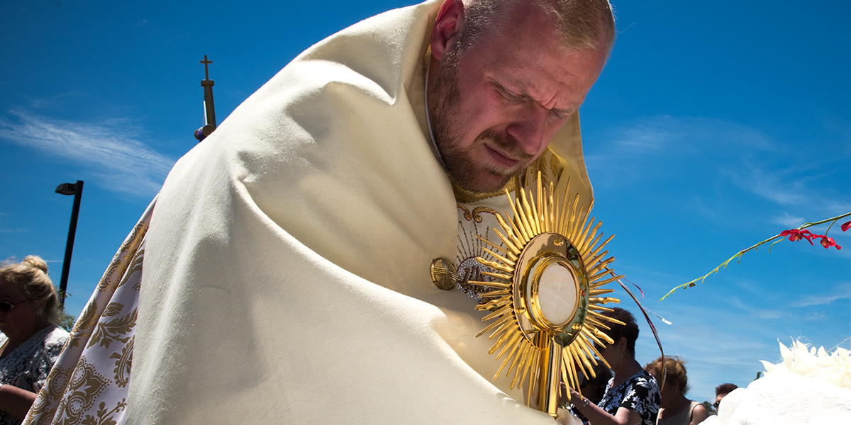 EUCHARIST,ADORATION