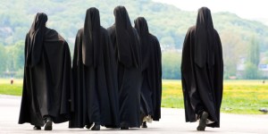 Czy zakonnice są szczęśliwymi kobietami? Rozmowa z autorką „Habit zamiast szminki”