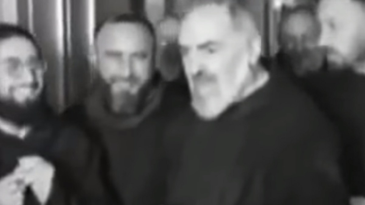 ŚWIĘTY OJCIEC PIO