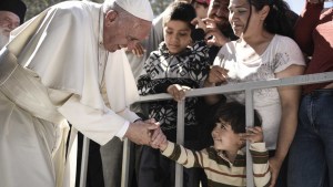 PAPIEŻ FRANCISZEK NA LESBOS