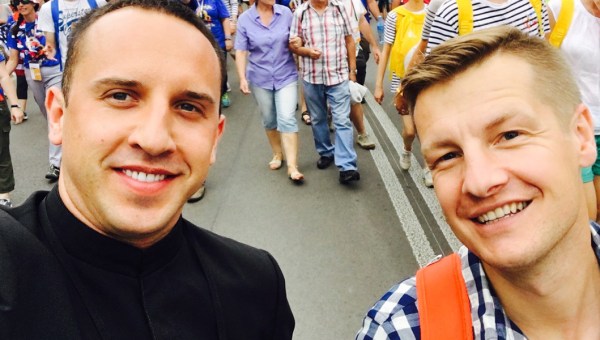 KSIĄDZ PAWEŁ KRĘŻOŁEK, DUSZPASTERZ CELEBRYTÓW