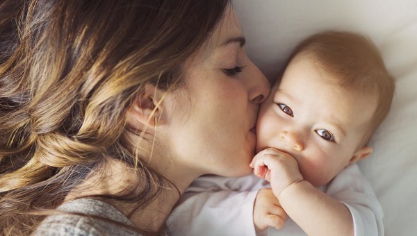 MATKA Z MALUTKĄ CÓRKĄ