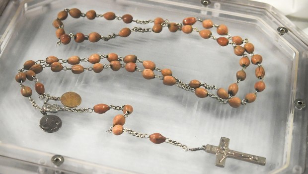 MOTHER TERESA,ROSARY