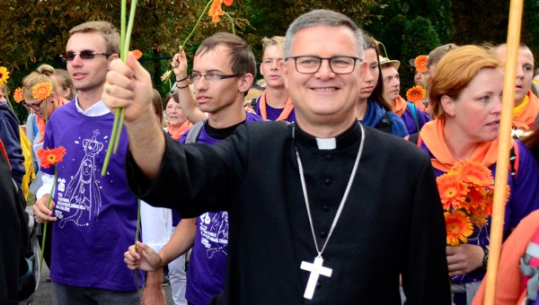 BISKUP WIESŁAW ŚMIGIEL