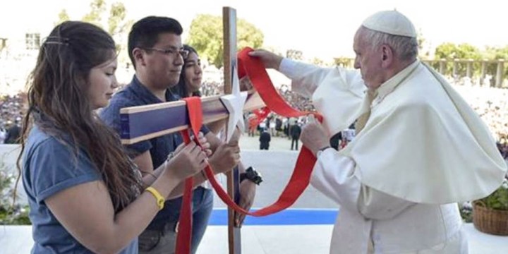 YOUTH WITH POPE FRANCIS