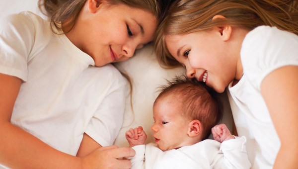 RODZEŃSTWO W ŁÓŻKU