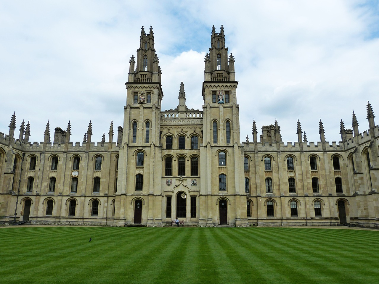 OXFORD UNIVERSITY