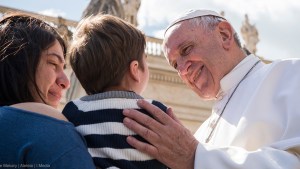 POPE FRANCIS,CHILD,MOTHER