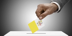 Czy Kościół może i powinien wtrącać się do polityki?