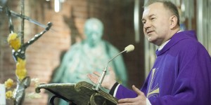 Gdańsk: za złodziejem kościelnej skarbony ruszył w pościg sam&#8230; proboszcz