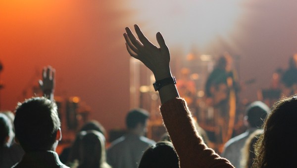 KONCERTY UWIELBIENIOWE