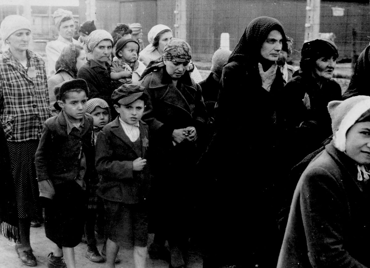 AUSCHWITZ, OBÓZ