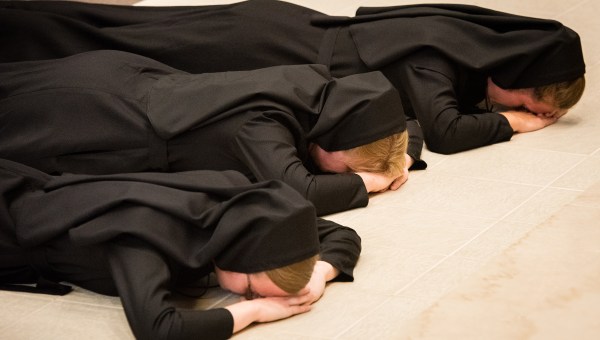 Corner Item Image - Czym są śluby zakonne? Odpowiada św. Jan Paweł II