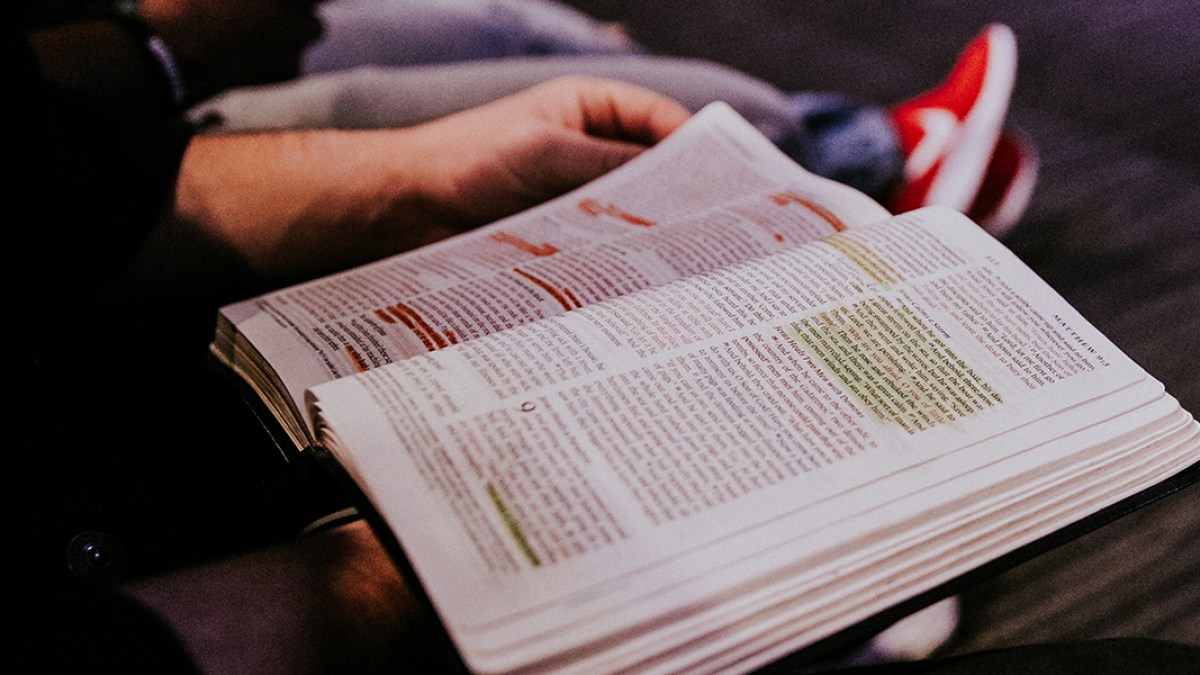 web3-man-bible-praying-faith
