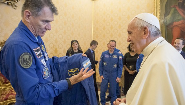 POPE FRANCIS MEETS ASTRONAUTS